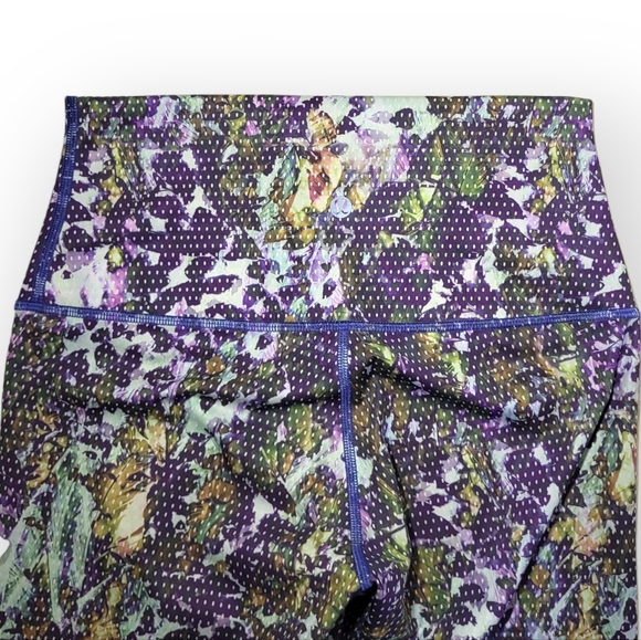 Lululemon Wunder Under Crop II Roll Down Floral Sport White Multi - Picture 10 of 13